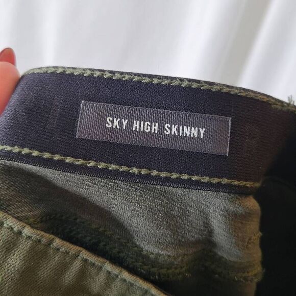 Torrid Sky High Skinny Army Green Pants Size 26R - Picture 4 of 5